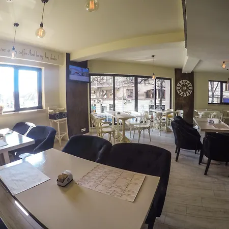 Volo Hotel Bucareste