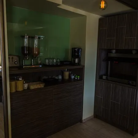 Volo Готель Бухарест